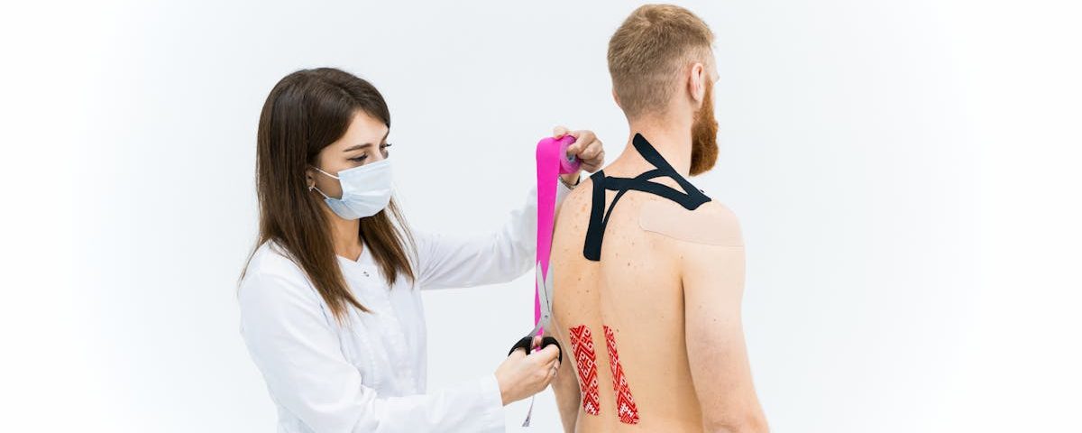 découvrez l'importance de la médecine du sport pour optimiser la performance athlétique, prévenir les blessures et favoriser une récupération rapide. explorez les traitements et conseils adaptés aux sportifs de tous niveaux.