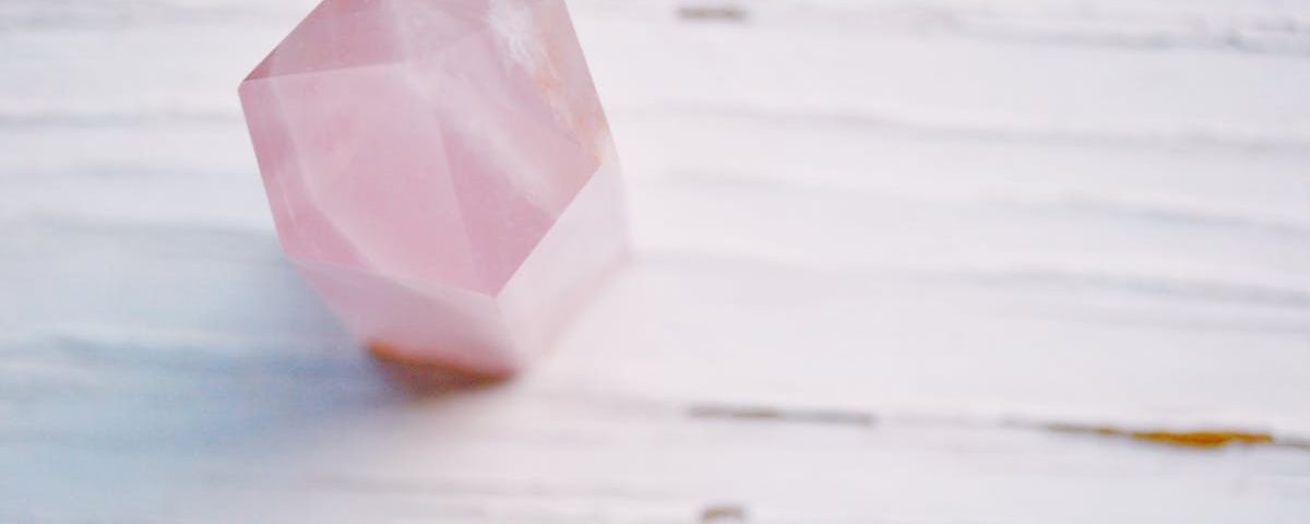 découvrez la naturopathie, une approche de bien-être holistique qui utilise des méthodes naturelles pour favoriser la santé physique et mentale. apprenez à équilibrer votre corps et votre esprit grâce à des techniques telles que l'alimentation, les plantes médicinales et le développement personnel.