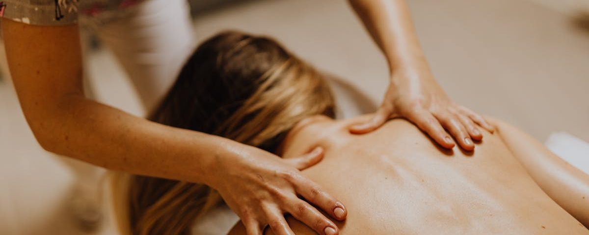 découvrez la thérapie manuelle, une méthode douce et efficace pour soulager les douleurs et améliorer la mobilité. apprenez comment elle peut vous aider à retrouver votre bien-être grâce à des techniques adaptées et personnalisées.