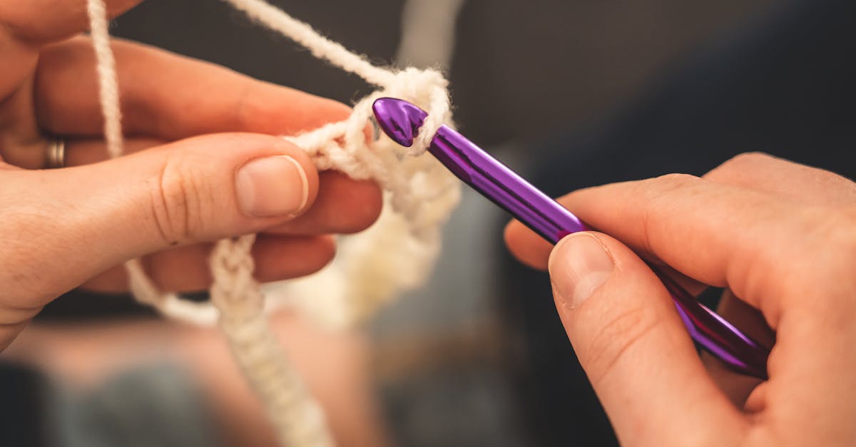 découvrez les thérapies manuelles, des techniques de soin éprouvées pour soulager la douleur, améliorer la mobilité et favoriser le bien-être. apprenez comment ces approches naturelles peuvent compléter votre santé globale.