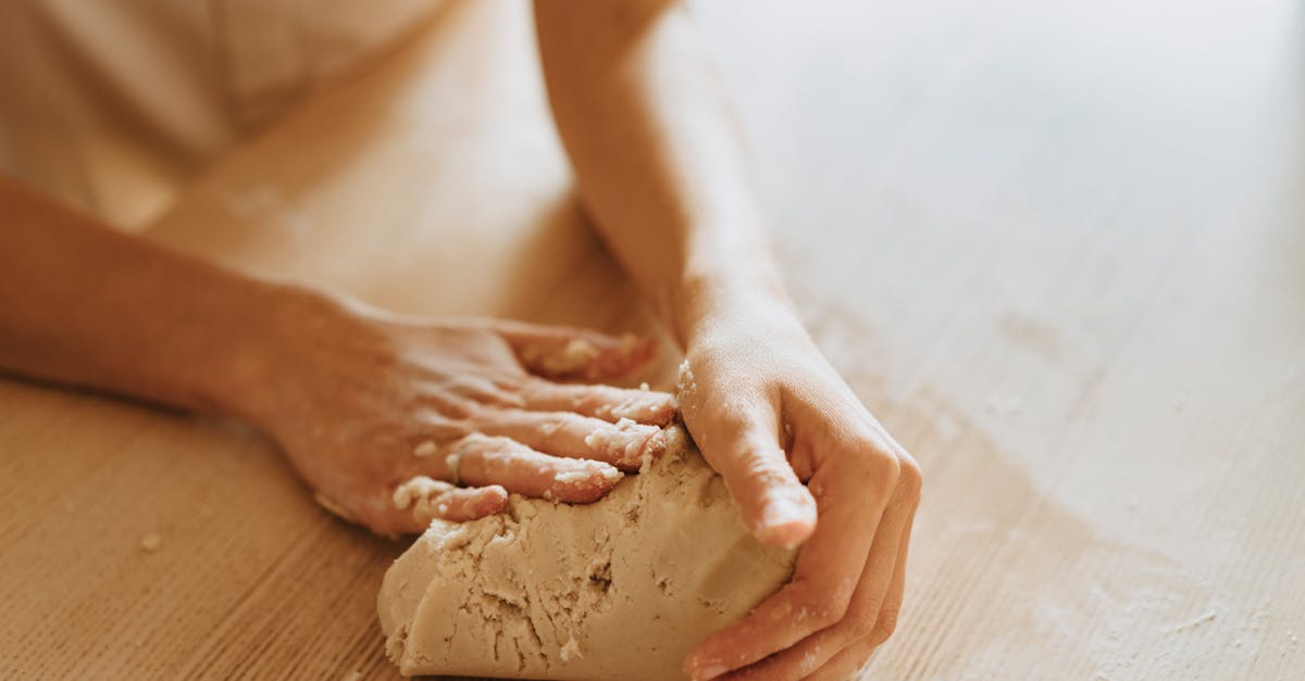 découvrez les manipulations ostéopathiques, une approche douce et efficace pour soulager les douleurs musculaires et articulaires. optimisez votre bien-être grâce à des techniques personnalisées qui favorisent l'équilibre du corps et améliorent la mobilité.