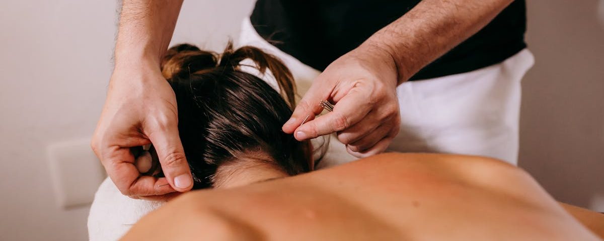 découvrez l'importance de la santé vertébrale pour votre bien-être général. apprenez des conseils pratiques pour maintenir une colonne vertébrale en bonne santé, prévenir les douleurs et améliorer votre posture grâce à des exercices et des traitements adaptés.