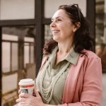 découvrez les causes et les symptômes du déséquilibre hormonal, ainsi que des solutions naturelles et médicales pour restaurer l'harmonie de votre corps. apprenez comment un mode de vie sain peut contribuer à rétablir votre équilibre hormonal.