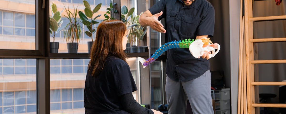 découvrez les bienfaits de l'ostéopathie pour améliorer votre bien-être physique et mental. cette médecine douce, basée sur des manipulations manuelles, soulage les douleurs, améliore la mobilité et favorise une meilleure santé globale. prenez rendez-vous avec un ostéopathe qualifié et retrouvez votre équilibre naturel.