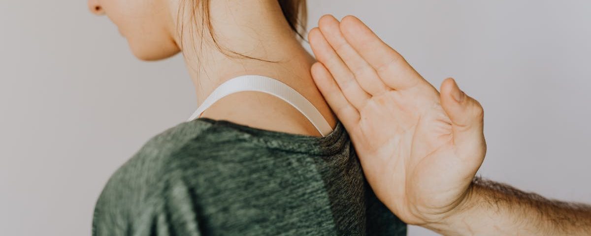 découvrez l'ostéopathie, une approche holistique de la santé qui utilise des techniques manuelles pour soulager la douleur, améliorer la mobilité et favoriser le bien-être général. explorez les bienfaits de cette thérapie naturelle pour toute la famille.