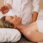 découvrez la naturopathie, une approche holistique de la santé qui privilégie les méthodes naturelles pour renforcer votre bien-être physique et mental. explorez des conseils personnalisés, des remèdes à base de plantes et des techniques de relaxation pour retrouver l'équilibre et favoriser une vie saine.