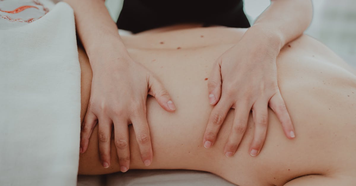 découvrez la thérapie par ondes de choc, une méthode non invasive utilisée pour soulager la douleur, favoriser la guérison des tissus et améliorer la mobilité. idéale pour traiter diverses affections musculo-squelettiques, cette technologie innovante offre des résultats probants sans chirurgie.