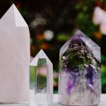 découvrez les thérapies minérales, des traitements naturels qui exploitent les bienfaits des minéraux pour améliorer votre bien-être physique et mental. que ce soit par l'hydrothérapie, les sels minéraux ou les bains thérapeutiques, apprenez comment ces méthodes ancestrales peuvent revitaliser votre corps et apaiser votre esprit.