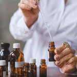 découvrez les bienfaits de la thérapie manuelle, une approche naturelle et ciblée pour soulager les douleurs musculaires et articulaires. améliorez votre bien-être grâce à des techniques personnalisées qui favorisent la détente et la récupération.