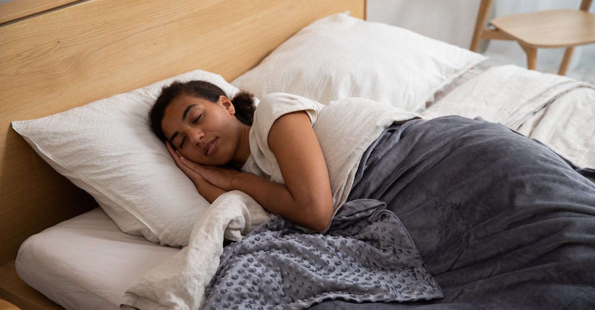 découvrez comment améliorer la qualité de votre sommeil avec des conseils pratiques et des stratégies efficaces. apprenez à créer un environnement propice au repos, à adopter des habitudes saines et à mieux comprendre votre rythme de sommeil.