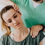 découvrez les bienfaits de la thérapie manuelle, une méthode douce et efficace pour soulager les douleurs musculaires et articulaires. apprenez comment cette approche ciblée peut améliorer votre mobilité et favoriser votre bien-être au quotidien.