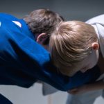 découvrez les techniques ostéopathiques qui favorisent le bien-être physique et mental. apprenez comment ces approches complémentaires peuvent soulager les douleurs, améliorer la posture et optimiser votre santé globale grâce à des manipulations douces et des conseils personnalisés.