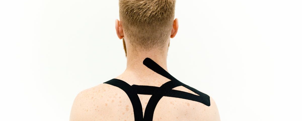 découvrez les dernières avancées en médecine du sport, optimisez votre performance et prévenez les blessures grâce à des conseils d'experts, des traitements adaptés et des pratiques innovantes.