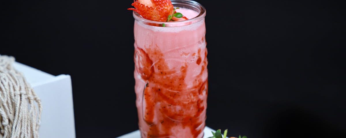 découvrez les bienfaits des jus détox : des recettes saines et savoureuses pour purifier votre corps, booster votre énergie et revitaliser votre bien-être. optez pour une boisson nourrissante qui allie goût et santé.