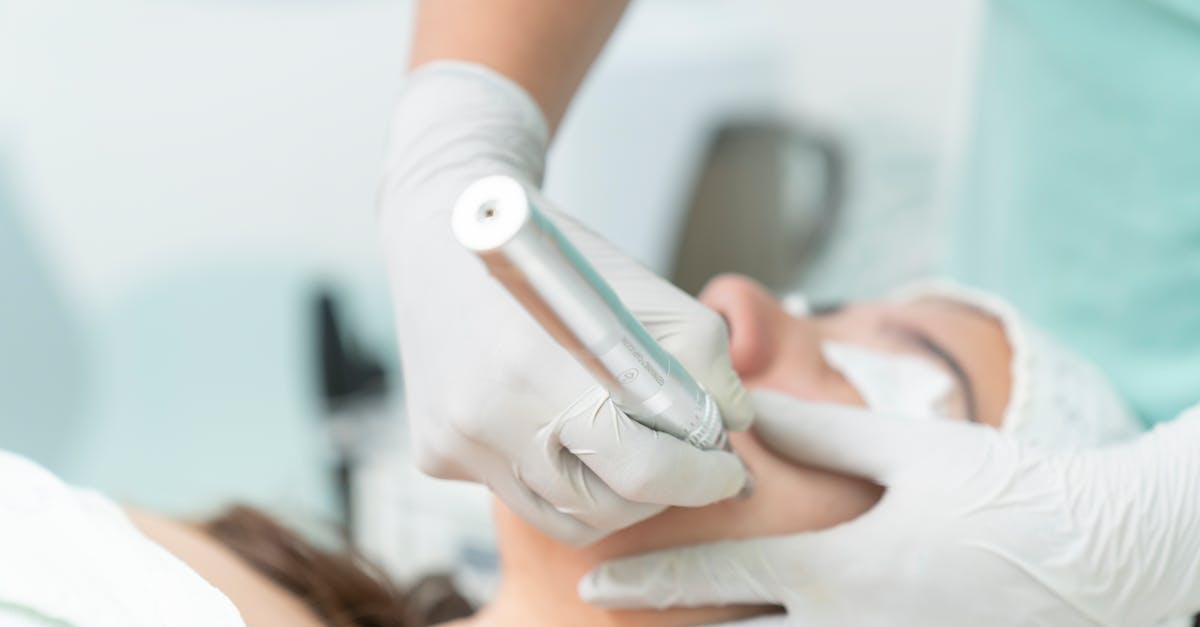découvrez les bienfaits de la thérapie au laser, une méthode innovante pour soulager la douleur, favoriser la guérison et améliorer la santé globale. idéale pour traiter diverses conditions et réduire l'inflammation, cette technique non invasive est en plein essor dans le domaine des soins médicaux. apprenez-en plus sur ses applications et comment elle peut transformer votre bien-être.