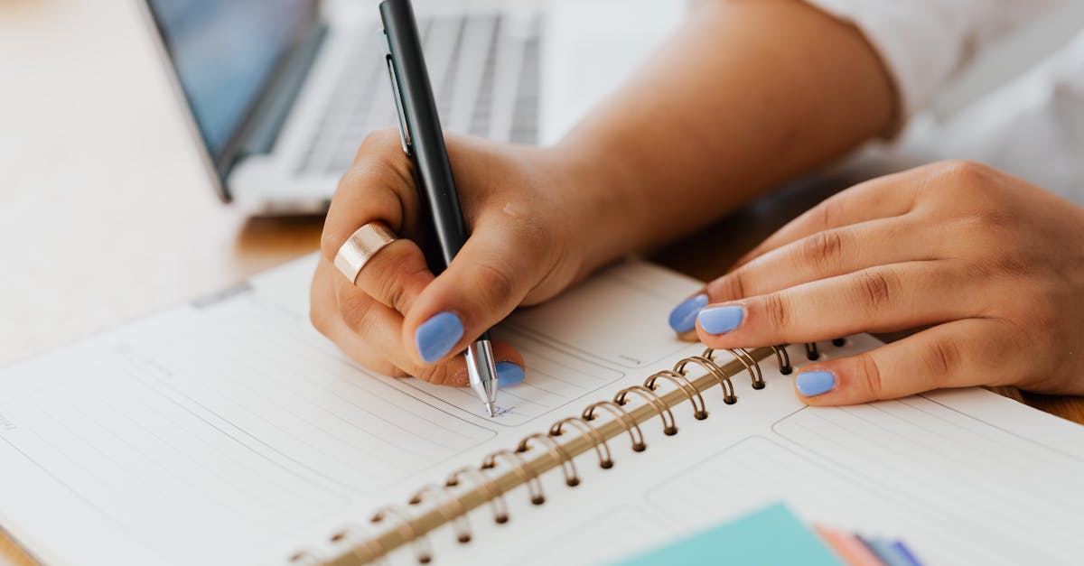 découvrez les méthodes manuelles pour accomplir diverses tâches avec précision et efficacité. cette approche traditionnelle vous permet de maîtriser les techniques essentielles et d'améliorer vos compétences, tout en favorisant une connexion plus personnelle avec votre travail.