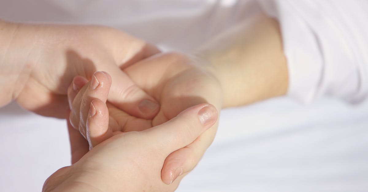découvrez les bienfaits des massages naturopathiques, une approche holistique pour harmoniser le corps et l'esprit. détente, équilibre et revitalisation vous attendent grâce à des techniques naturelles adaptées à vos besoins.