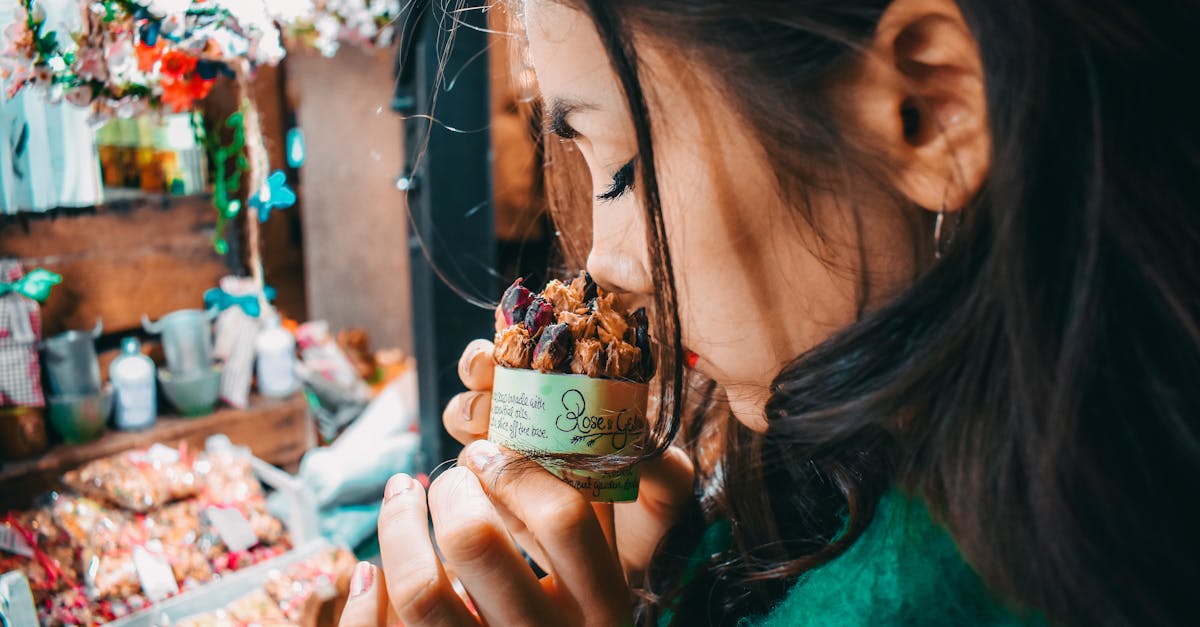 découvrez les bienfaits de l'aromathérapie : une approche naturelle qui utilise les huiles essentielles pour améliorer votre bien-être physique et mental. explorez nos conseils et techniques pour intégrer l'aromathérapie dans votre quotidien.