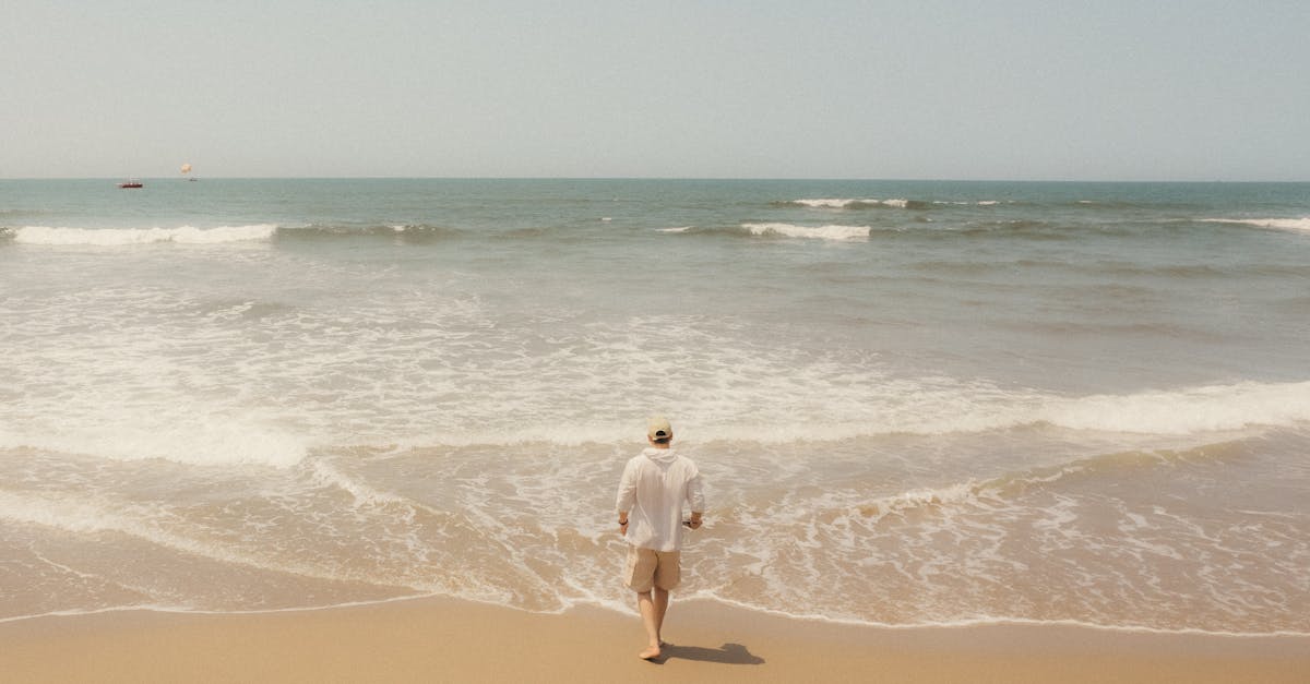 découvrez la thérapie par ondes de choc, une méthode innovante pour soulager la douleur et favoriser la guérison des tissus. cette technique non invasive est utilisée dans le traitement des douleurs musculo-squelettiques, améliorant votre qualité de vie et accélérant la récupération.