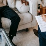 découvrez la shockwave therapy, une thérapie innovante par ondes de choc, idéale pour soulager les douleurs musculaires et articulaires, favoriser la guérison et améliorer votre bien-être.