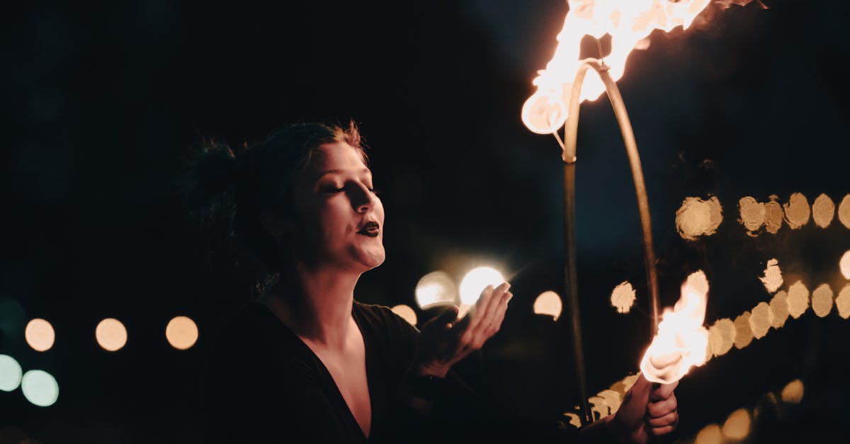 découvrez les manipulations ostéopathiques : techniques douces et efficaces pour soulager les douleurs musculaires, améliorer la mobilité articulaire et favoriser le bien-être global grâce à l'approche naturelle de l’ostéopathie.