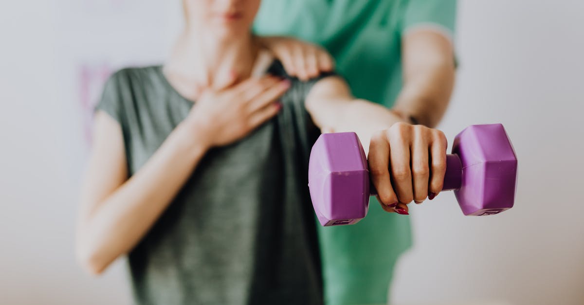 découvrez l'ostéopathie : une thérapie manuelle douce qui vise à soulager vos douleurs, améliorer la mobilité et favoriser le bien-être global. informez-vous sur ses bienfaits, ses techniques, et pour qui elle est recommandée.