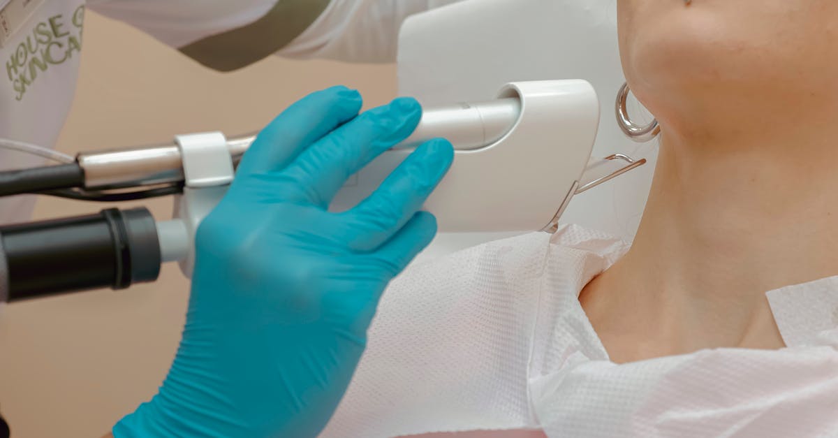 découvrez la thérapie au laser : une méthode innovante et non invasive pour soulager la douleur, accélérer la guérison et améliorer le bien-être. informations, avantages et conseils sur la laser thérapie.