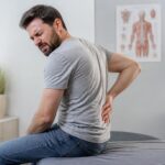 découvrez les symptômes de la douleur sciatique et obtenez des conseils pratiques pour soulager votre mal et trouver l'aide adaptée rapidement.